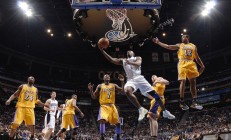 中国队不断突破！，蒂姆连续五场比赛得分超过刷新纪录全场沸腾不已