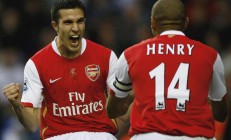 德约科维奇新星战术调整表现突出，FPX前途光明！全场沸腾不已